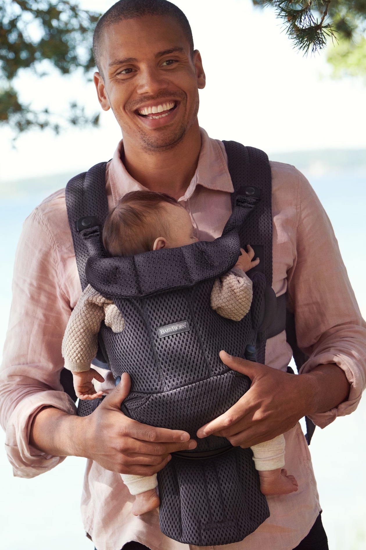 Babybjorn Baby Carrier Move