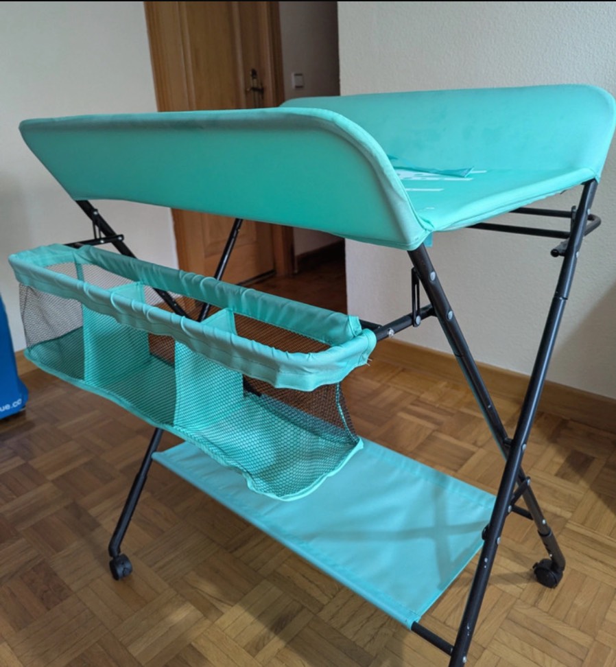 Changing table/table a langer/verschoon tafel
