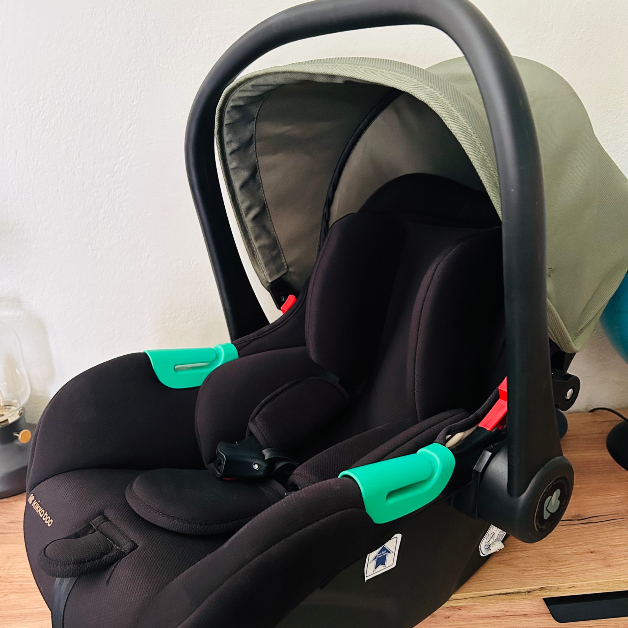 Kikkaboo Car Seat