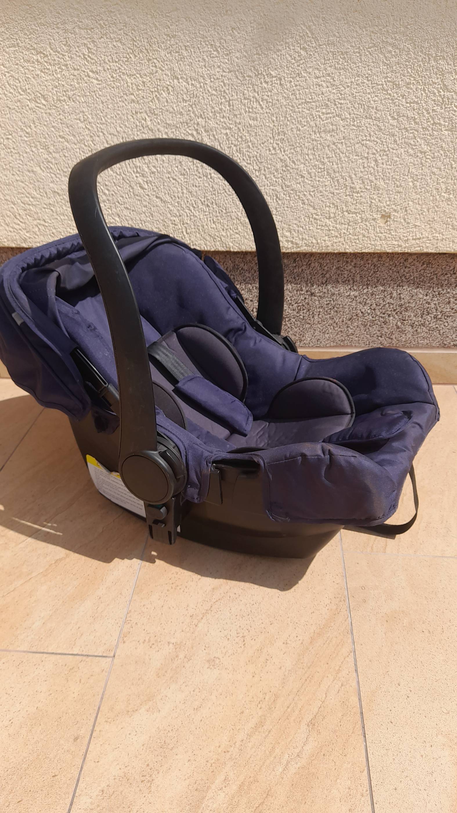 Baby car seat