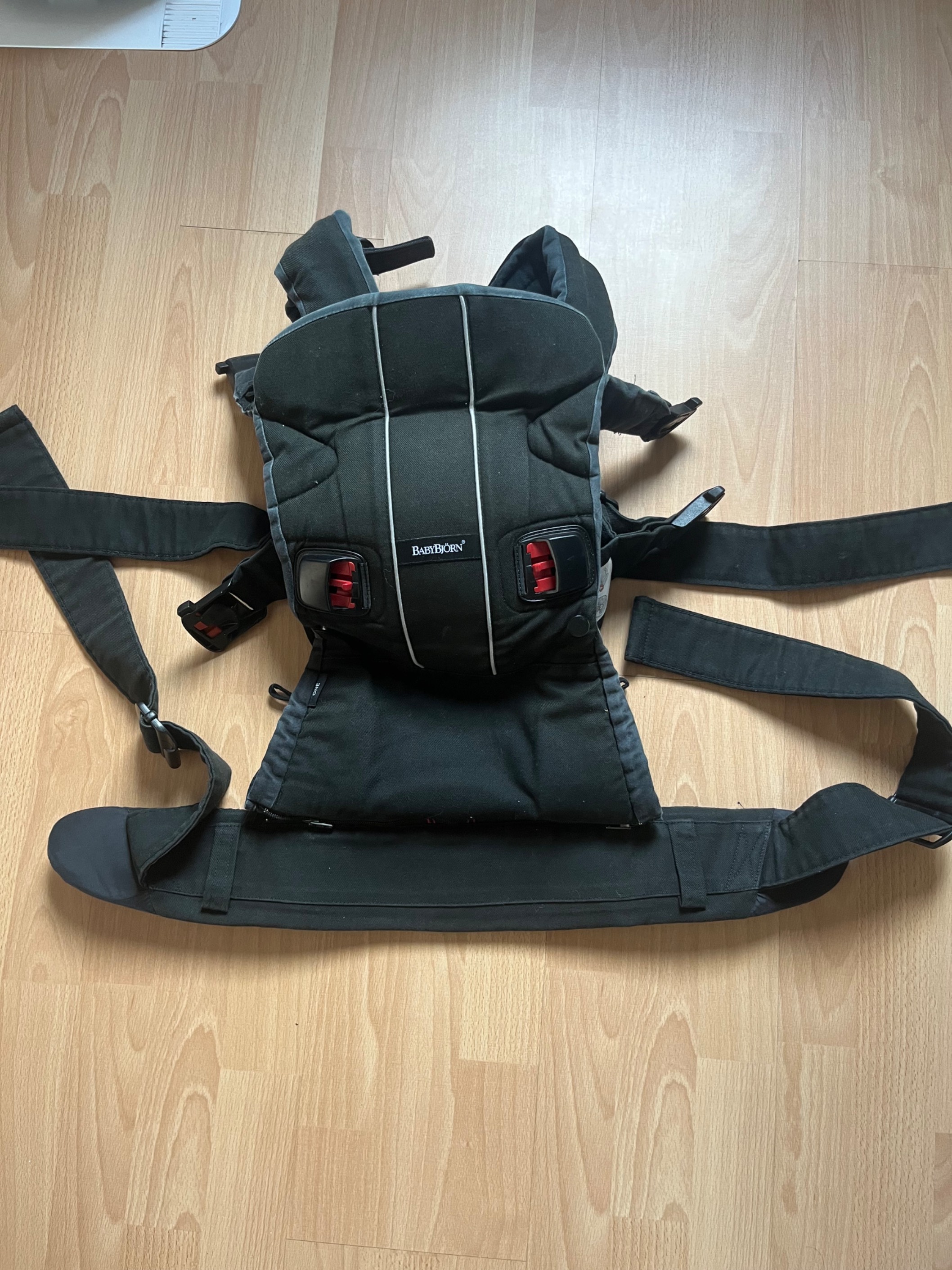 Baby carrier 