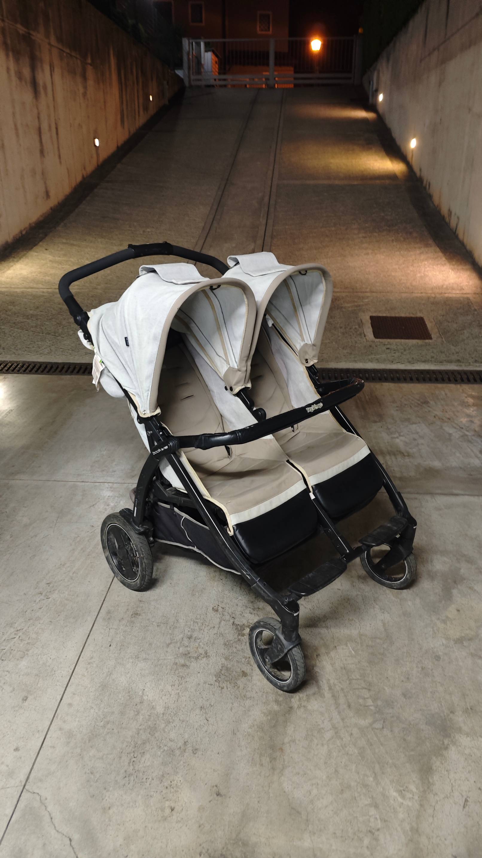 Double stroller  up to 12kg each  