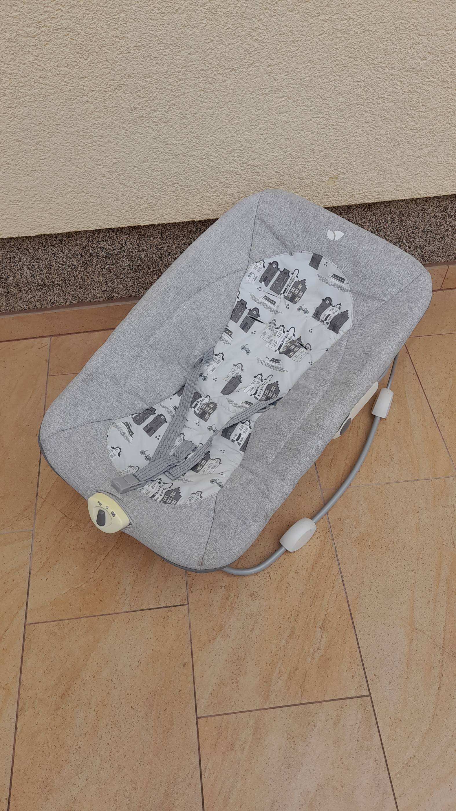 Vibrating bouncer